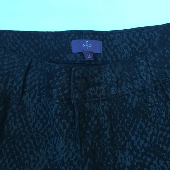 NYDJ Black and Grey subtle print - Picture 2 of 5